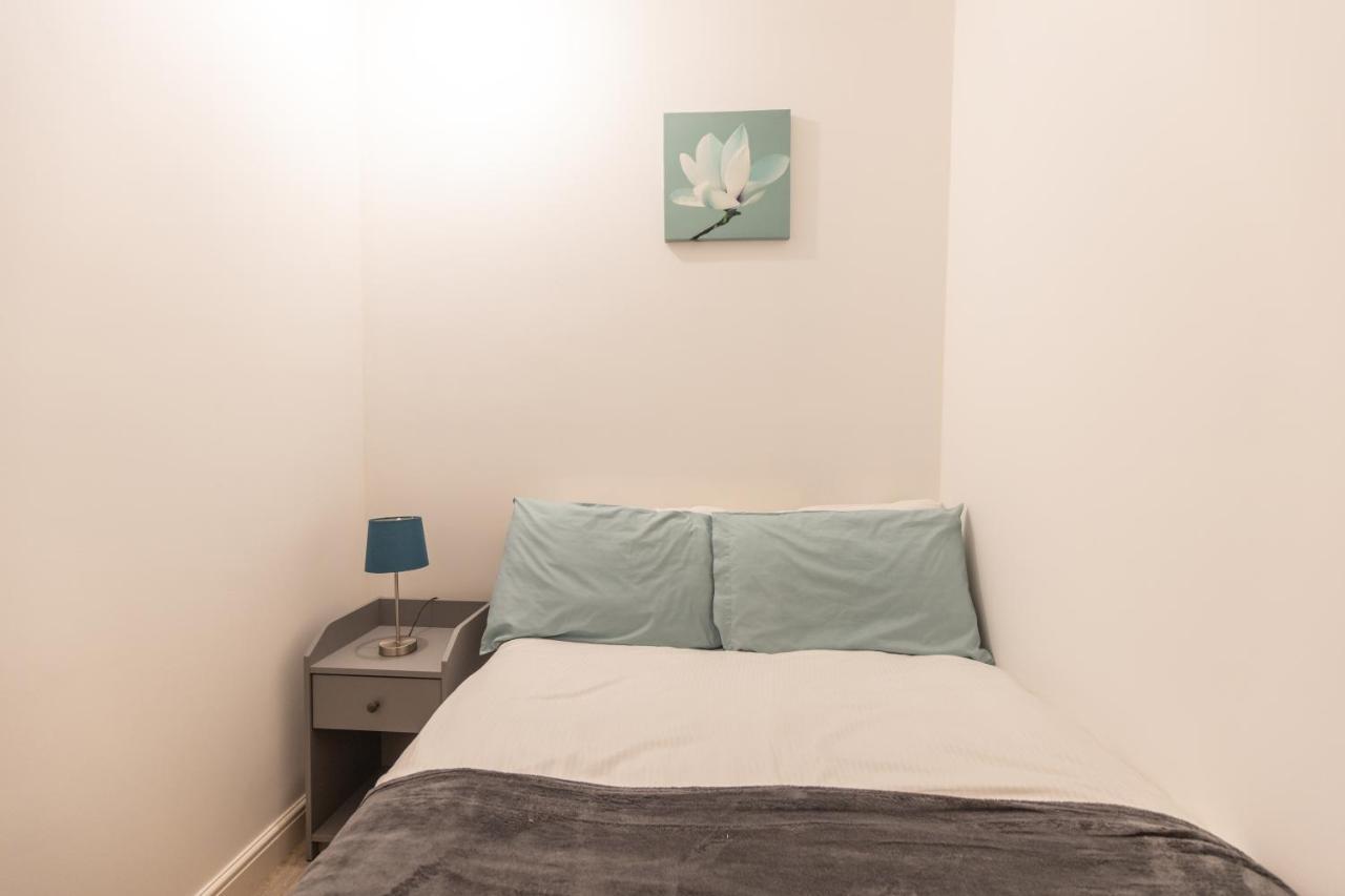 Cosy Modern Apartment, Grand Victorian Building, 5 Mins To Coventry City Centre المظهر الخارجي الصورة